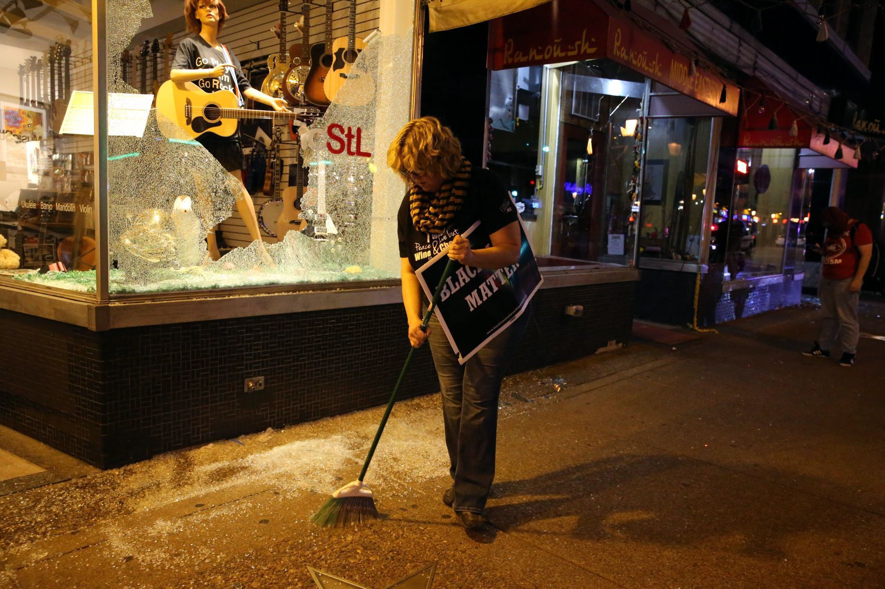 Demonstrations turn violent in the Delmar Loop